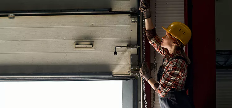 Addressing Common Garage Door Stoppage Issues in Austin, TX